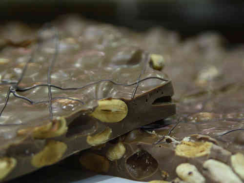 Turrón Chocolate con Leche y Almendra